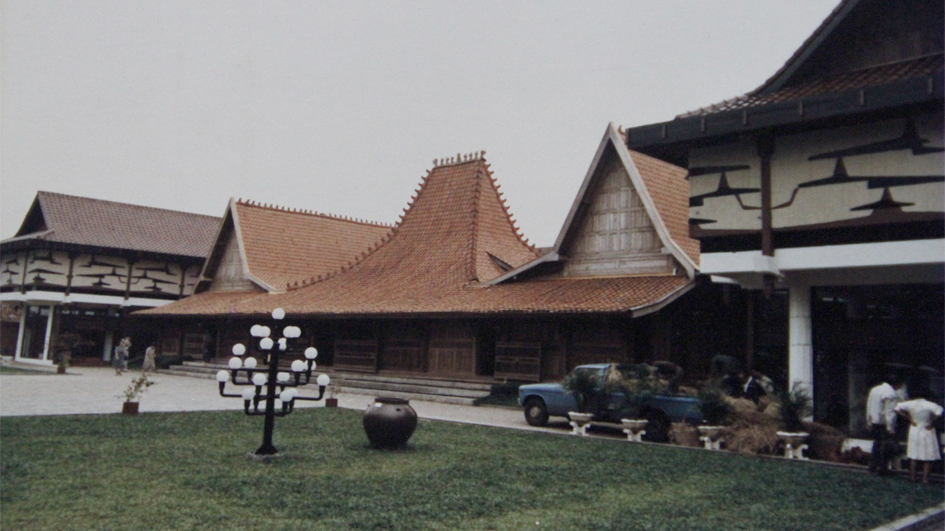 bentara budaya tampak samping kanan