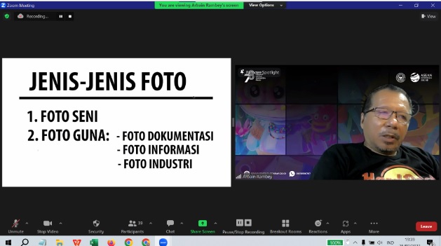 Ekspresi Seni Fotografi bersama Arbain Rambey